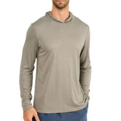 Men's Bamboo Lightweight Shore Hoody 11 Men's Bamboo Lightweight Shore Hoody -Patagonia Clothing Shop 21933 1078070 4726040 image 1525555 0e730a0f 779f 4c5a 8e9a 852976aea961