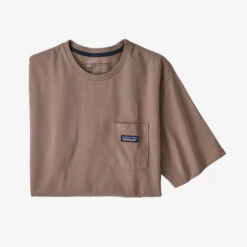 Patagonia Men's P-6 Label Pocket Responsibili-Tee -Patagonia Clothing Shop 30 792855 3336466 image 1320481 f9455674 82f8 417d 834c ac590c0e2edb 1