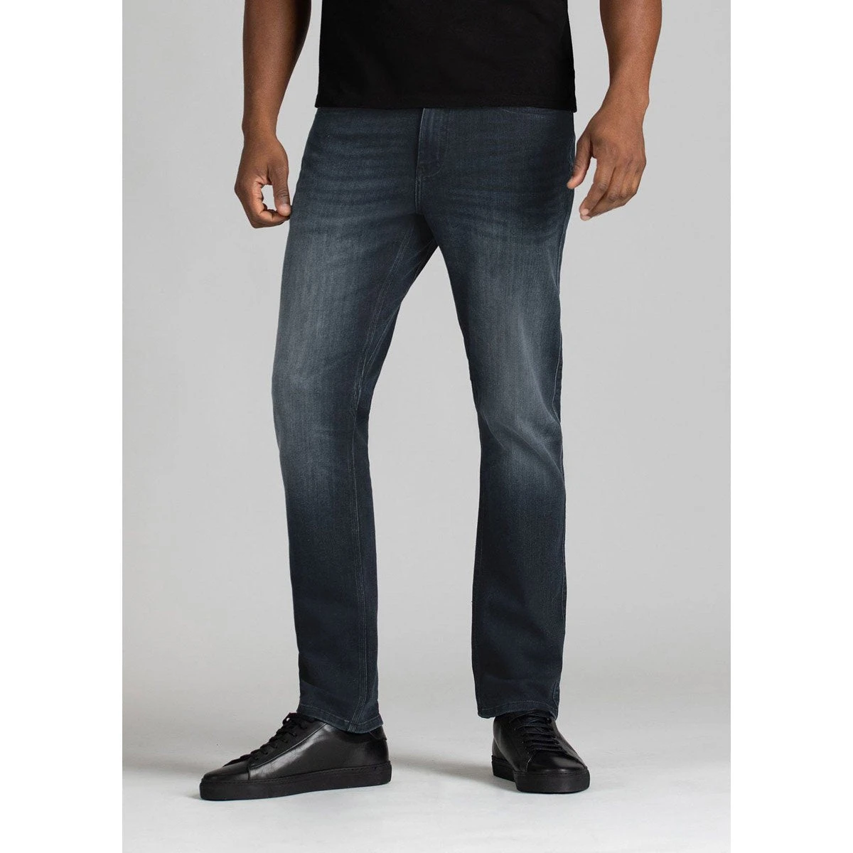 Men's Performance Denim Relaxed 5 Men's Performance Denim Relaxed - Image 3