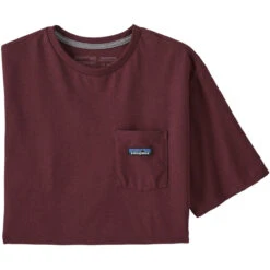 Patagonia Men's P-6 Label Pocket Responsibili-Tee -Patagonia Clothing Shop WBF21 37406 DAK 1