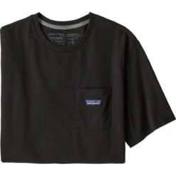 Patagonia Men's P-6 Label Pocket Responsibili-Tee 17 Patagonia Men's P-6 Label Pocket Responsibili-Tee -Patagonia Clothing Shop WBS21 37406 BLK d147bd13 aef2 4bbc b227 d18576435ee6